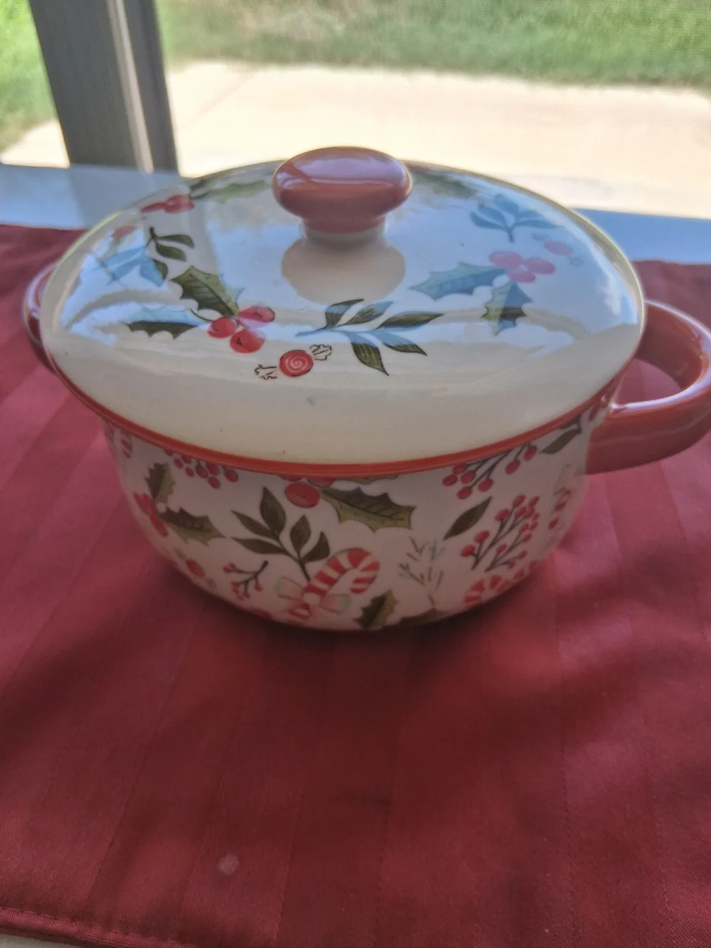N/A festive ceramic
